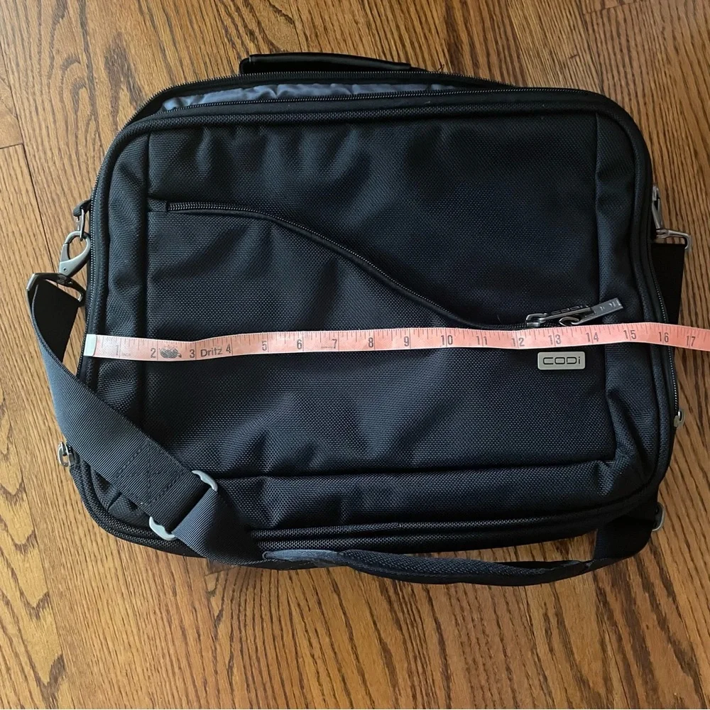 EUC Codi laptop bag